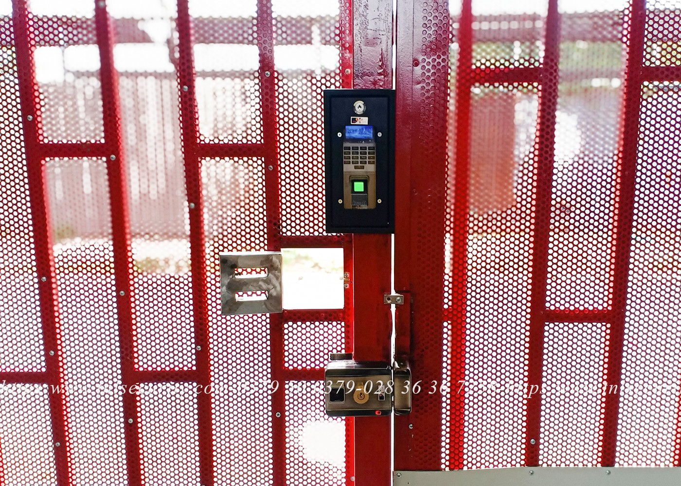 Lap-dat-khoa-van-tay-cho-nha-o-tai-Phuoc-Long-B-Thu-Duc